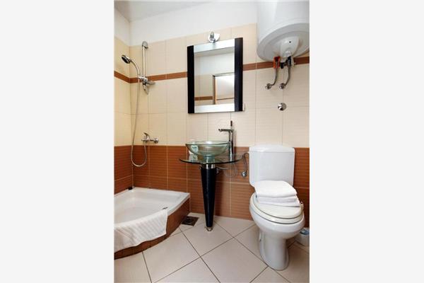 House K1, for 8 persons