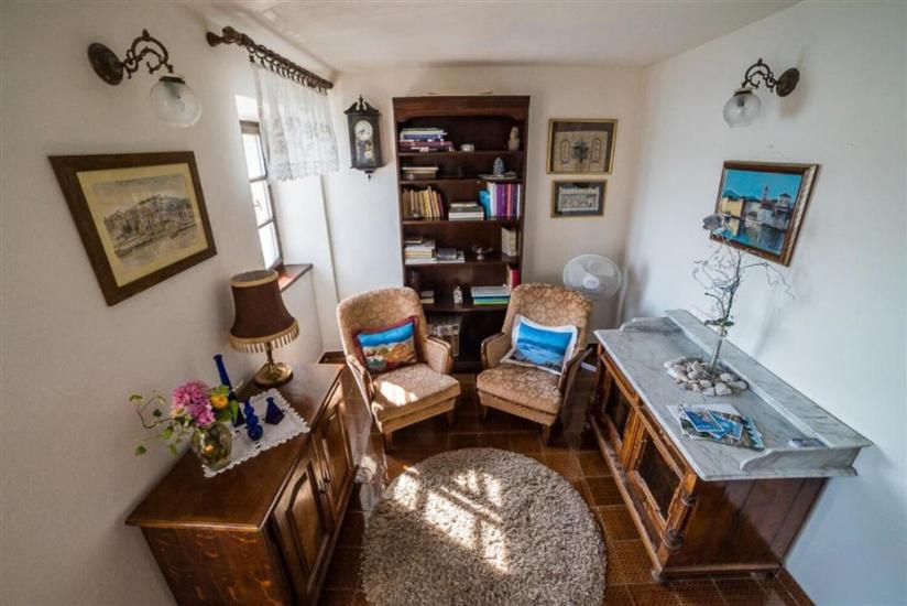 Apartment A1, for 5 persons