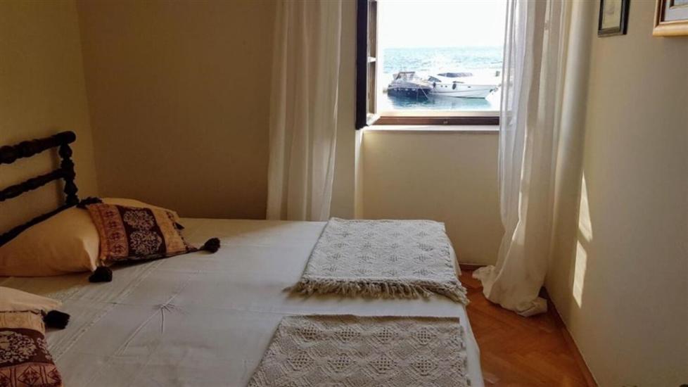 Apartment A2, for 5 persons