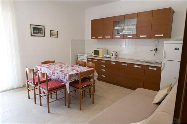 Apartment A1, for 7 persons
