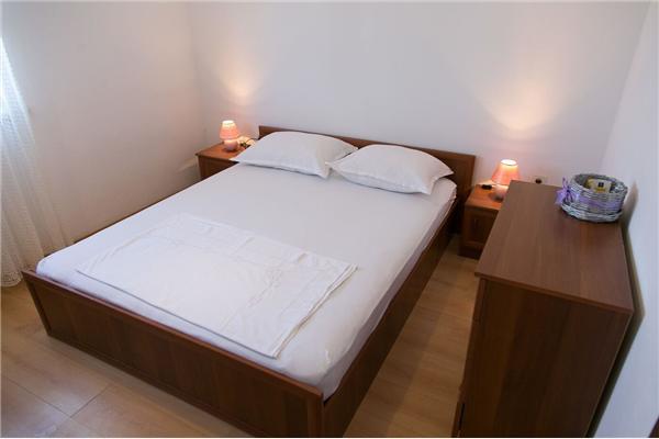 Apartment A1, for 7 persons