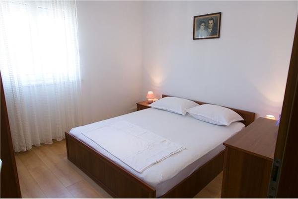 Apartment A1, for 7 persons
