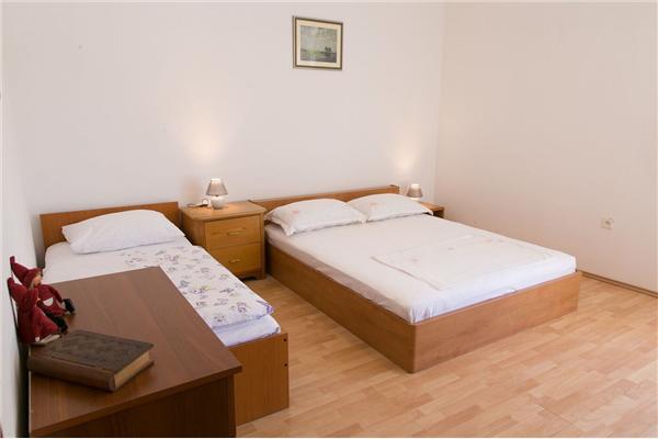 Apartment A1, for 7 persons