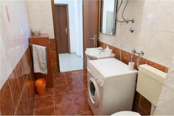 Apartment A1, for 7 persons