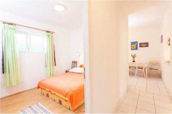 Apartment A2, for 5 persons