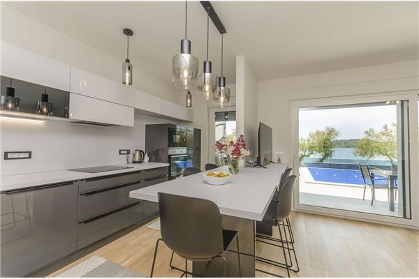 Apartment A1, for 6 persons