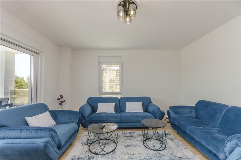 Apartment A1, for 6 persons