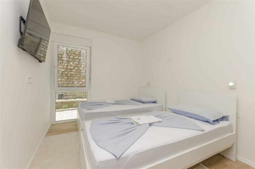 Apartment A1, for 6 persons