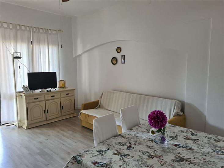 Apartment A1, for 3 persons