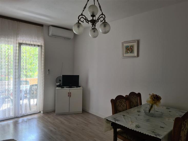 Apartment A2, for 3 persons