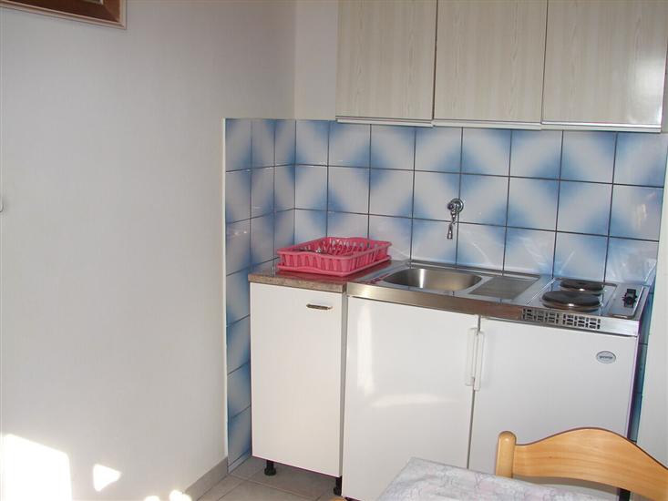 Apartment A2, for 5 persons