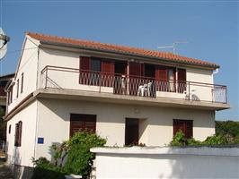 Apartment - Jezera - island Murter