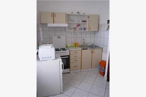 Apartment A2, for 3 persons