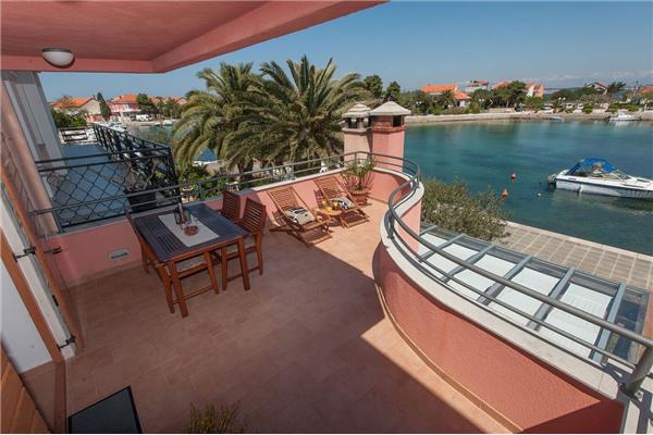 Apartment A1, for 3 persons