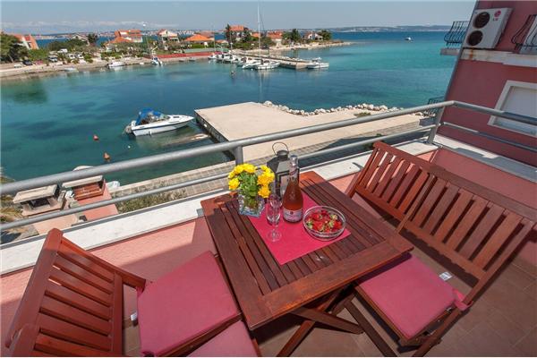 Apartment A2, for 4 persons