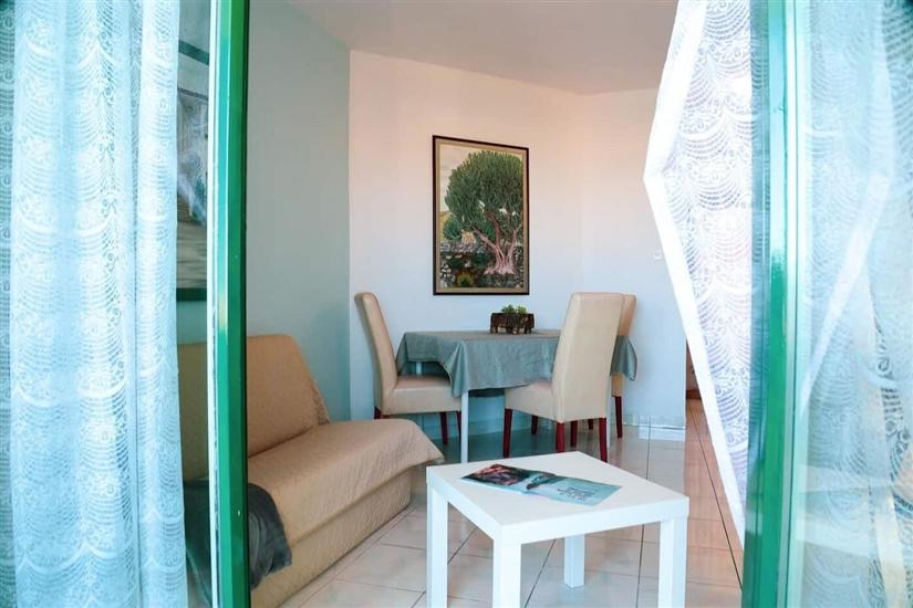 Apartment A2, for 3 persons