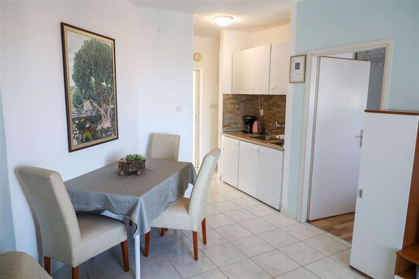 Apartment A2, for 3 persons