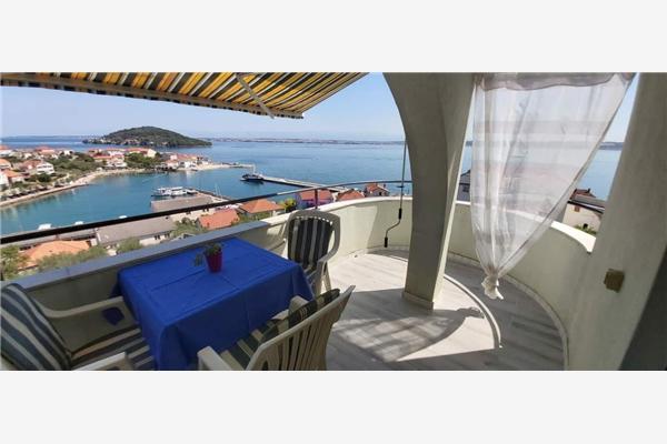 Apartment A4, for 5 persons