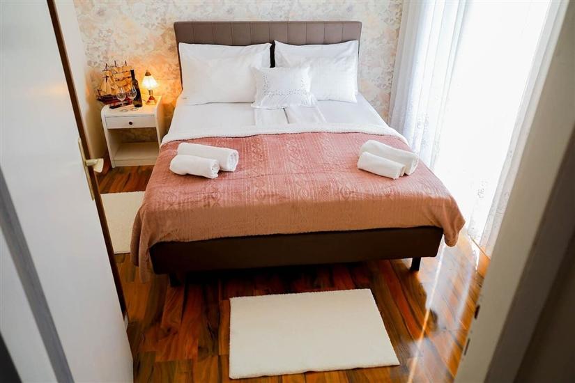 Apartment A5, for 5 persons