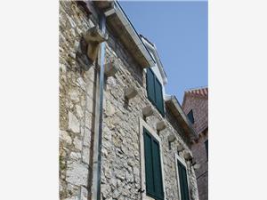 Apartment Middle Dalmatian islands,BookAndroFrom 65 €