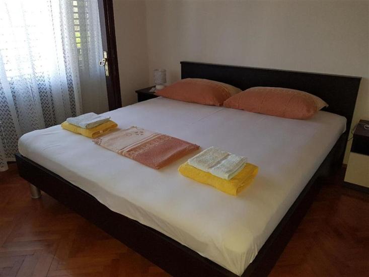 Apartment A4, for 4 persons