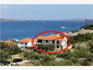 Ferienwohnungen DaRi Sali (Insel Dugi otok), Größe 40,00 m2, Entfernung vom Ortszentrum (Luftlinie) 50 m