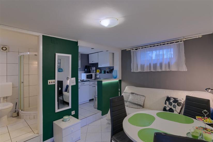 Apartment A4, for 4 persons