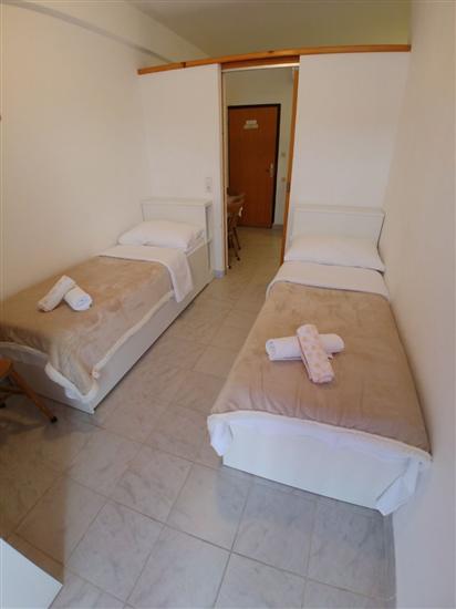 Apartment A7, for 4 persons