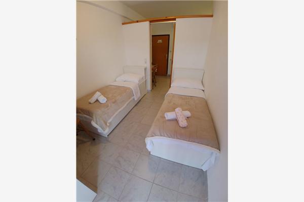 Apartment A7, for 4 persons