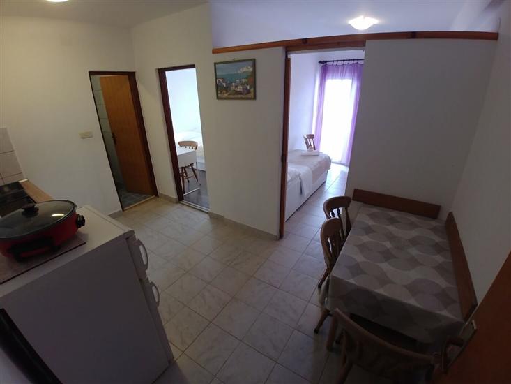 Apartment A7, for 4 persons
