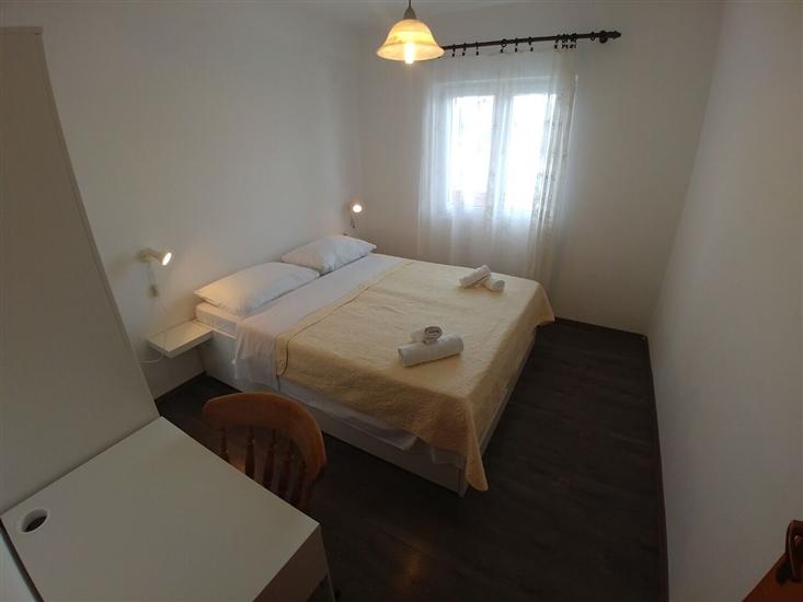 Apartment A7, for 4 persons