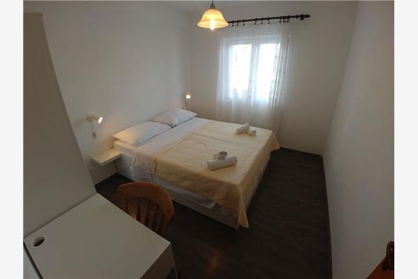 Apartment A7, for 4 persons