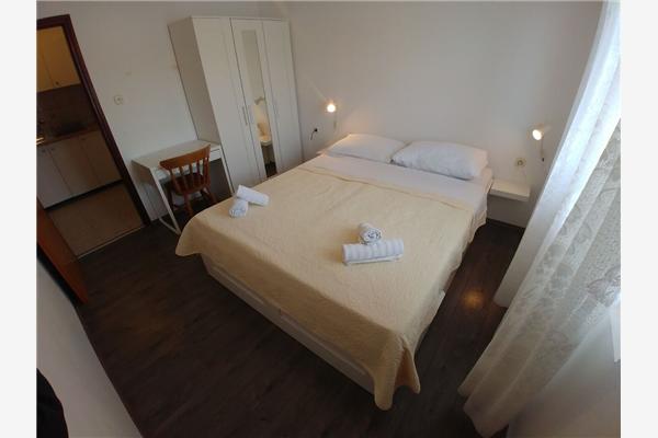 Apartment A7, for 4 persons