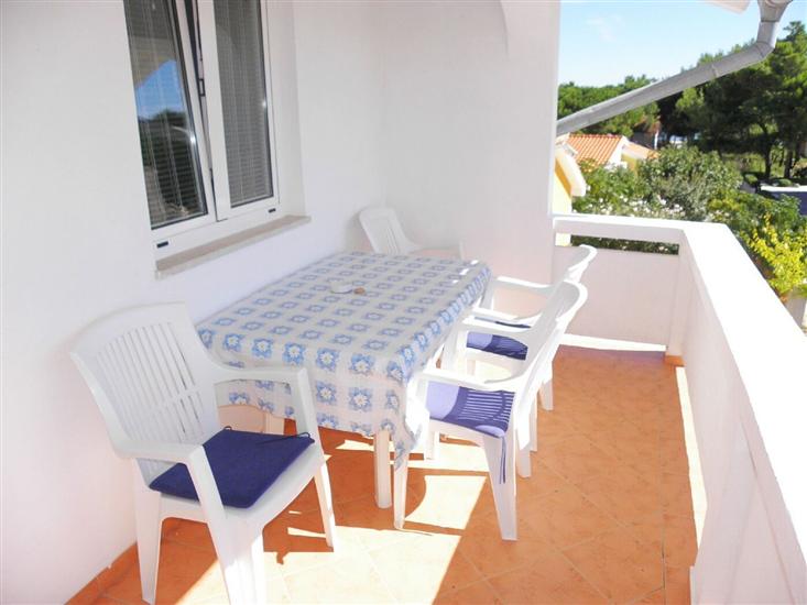 Apartment A4, for 4 persons