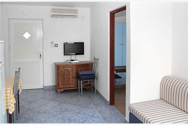 Apartment A4, for 4 persons