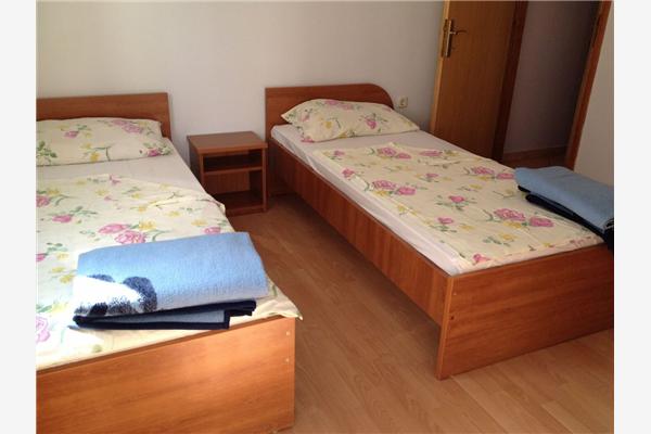 Apartment A5, for 6 persons