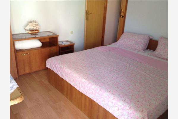 Apartment A5, for 6 persons