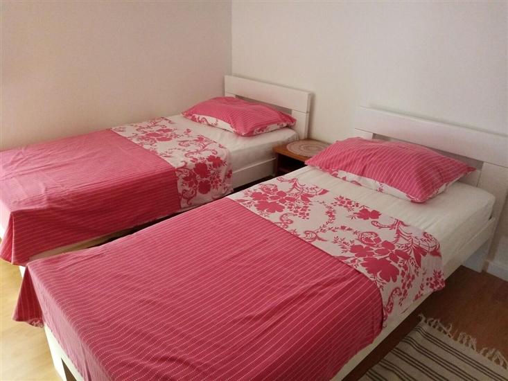 Apartment A2, for 6 persons