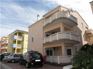 Appartements Sab Povljana - île de Pag, Superficie 55,00 m2, Distance (vol d'oiseau) jusque la mer 40 m, Distance (vol d'oiseau) jusqu'au centre ville 500 m