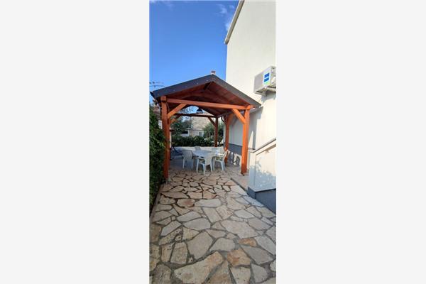 Apartment A2, for 5 persons