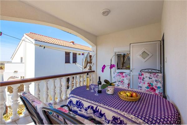 Apartment A1, for 4 persons