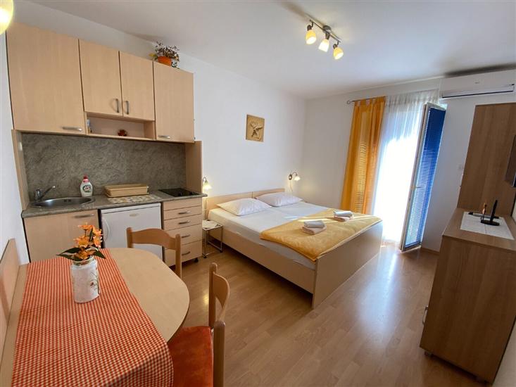 Apartment A5, for 2 persons