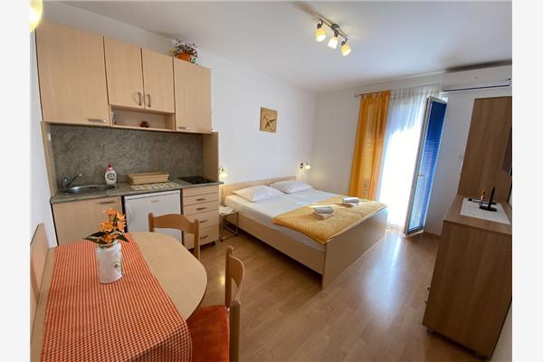 Apartment A5, for 2 persons