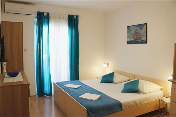 Apartment A6, for 2 persons