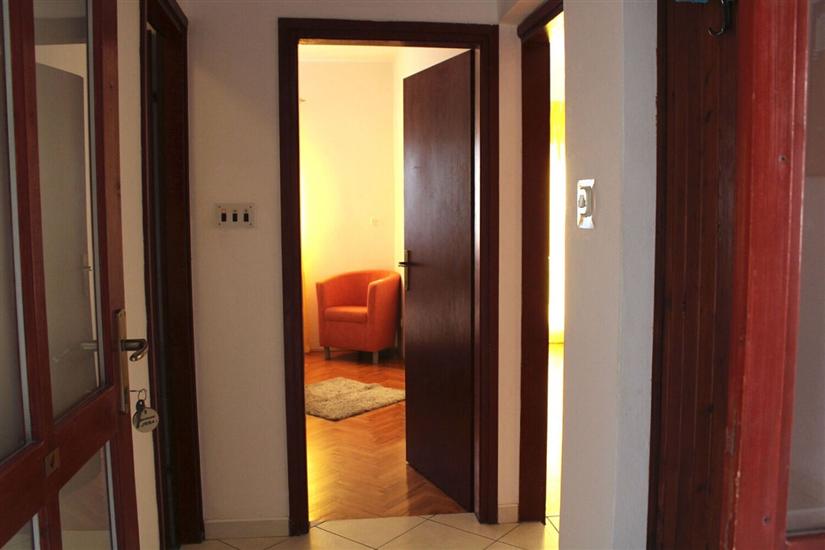 Apartment A4, for 4 persons
