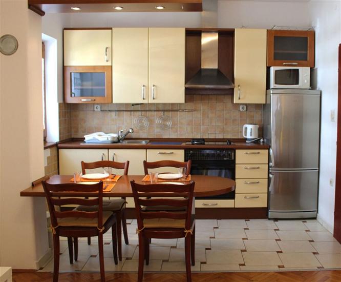 Apartment A4, for 4 persons