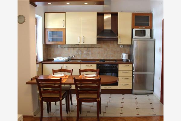 Apartment A4, for 4 persons