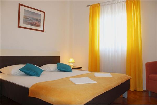 Apartment A4, for 4 persons