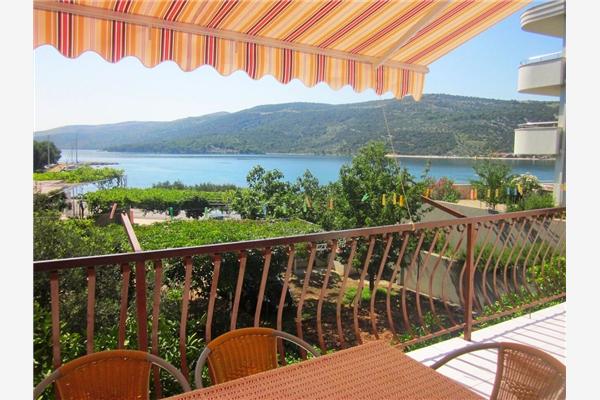 Apartment A3, for 9 persons