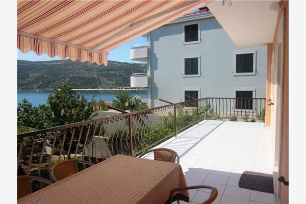 Apartment A3, for 9 persons